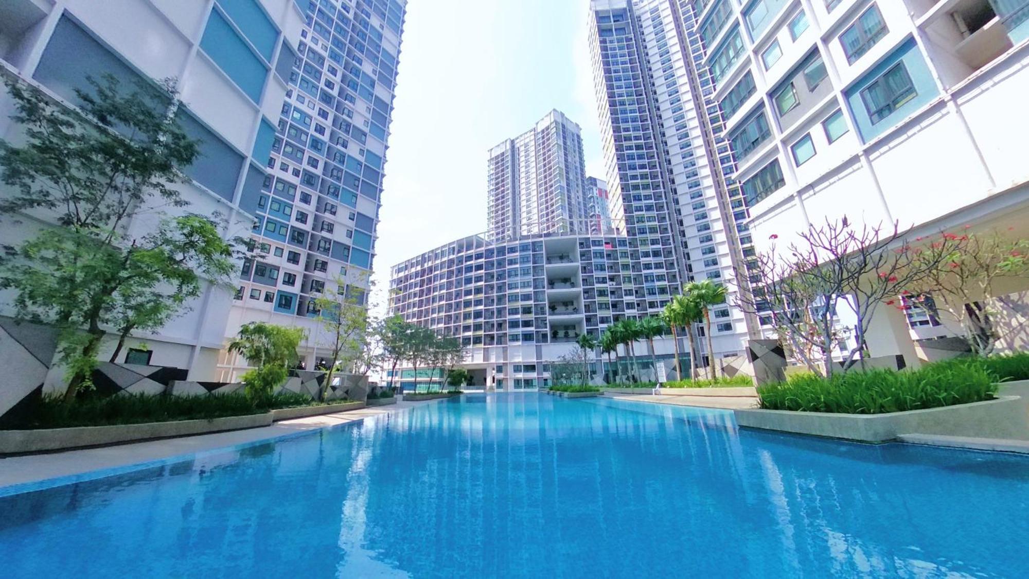 Apartment 8pax 2r1b Deluxe Suite, I-city, I-soho, Beside Theme Park, Wifi 50