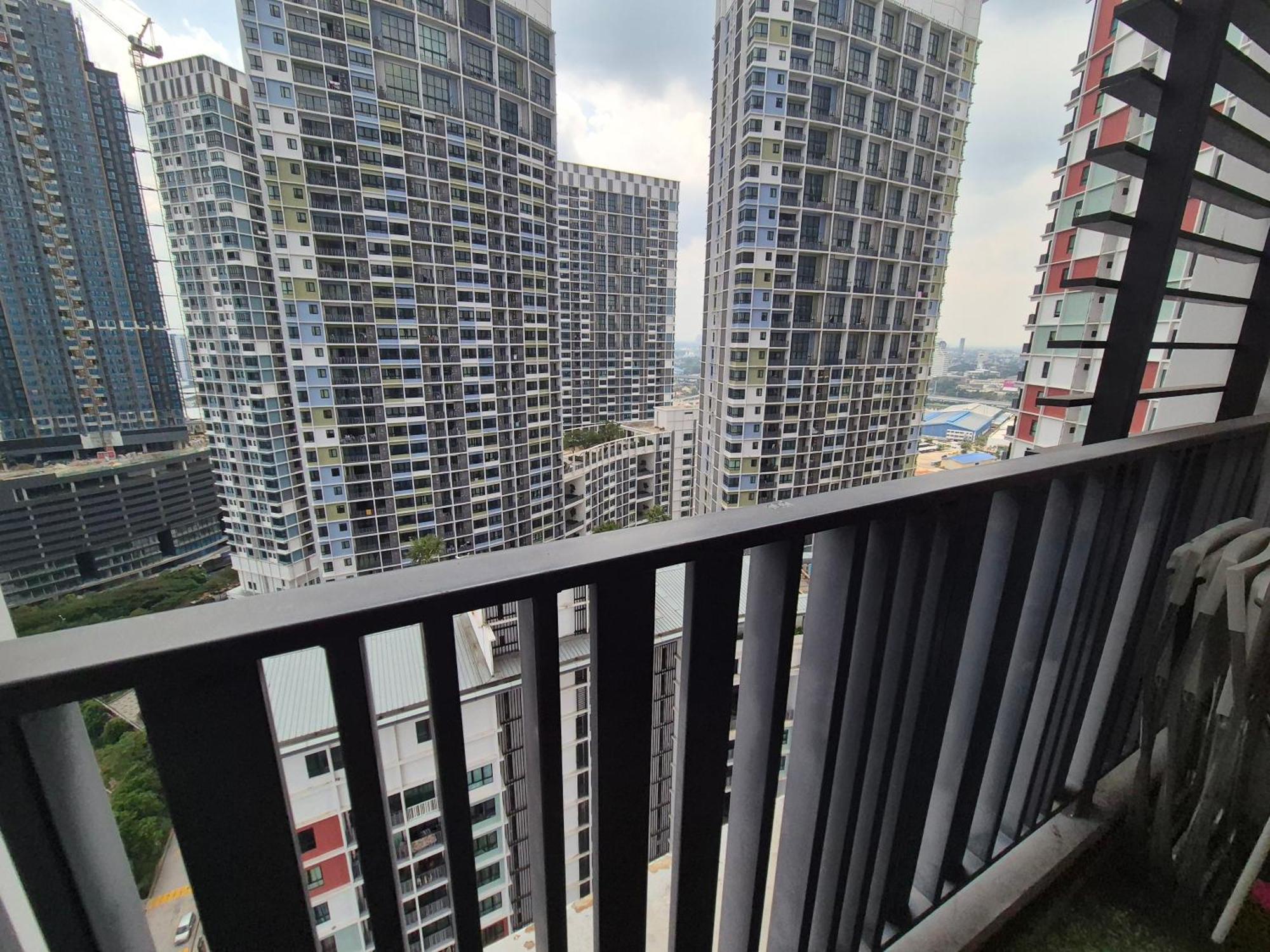 Apartment 8pax 2r1b Deluxe Suite, I-city, I-soho, Beside Theme Park, Wifi 50